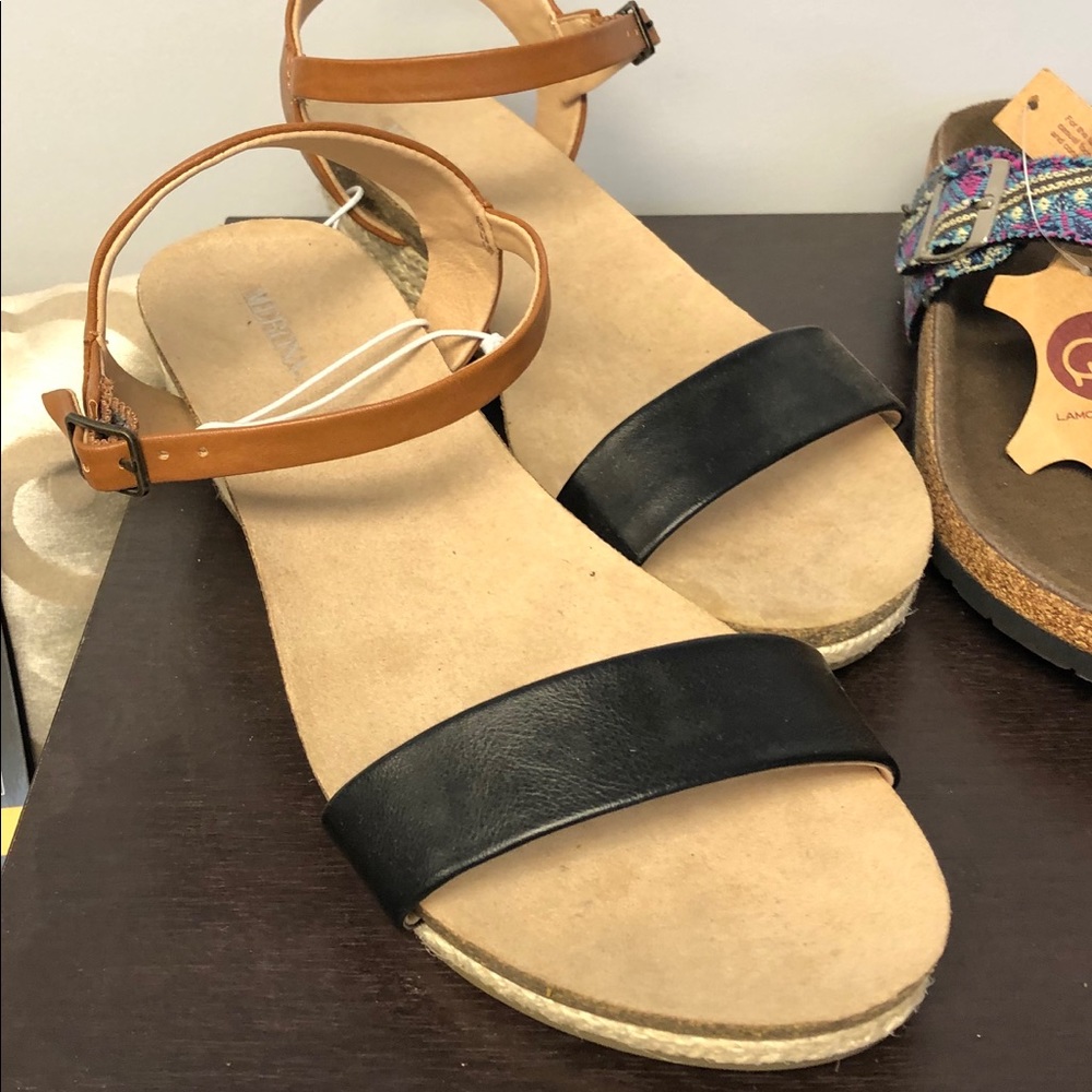 Women’s Eve Quarter Strap Wedge Sandal.